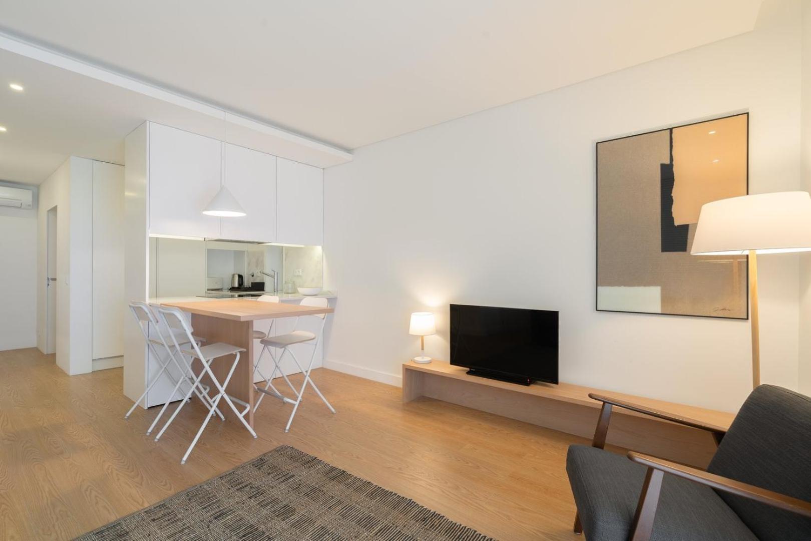 Guestready - Modern 2-Bedroom Apt In Cedofeita Porto Exterior photo