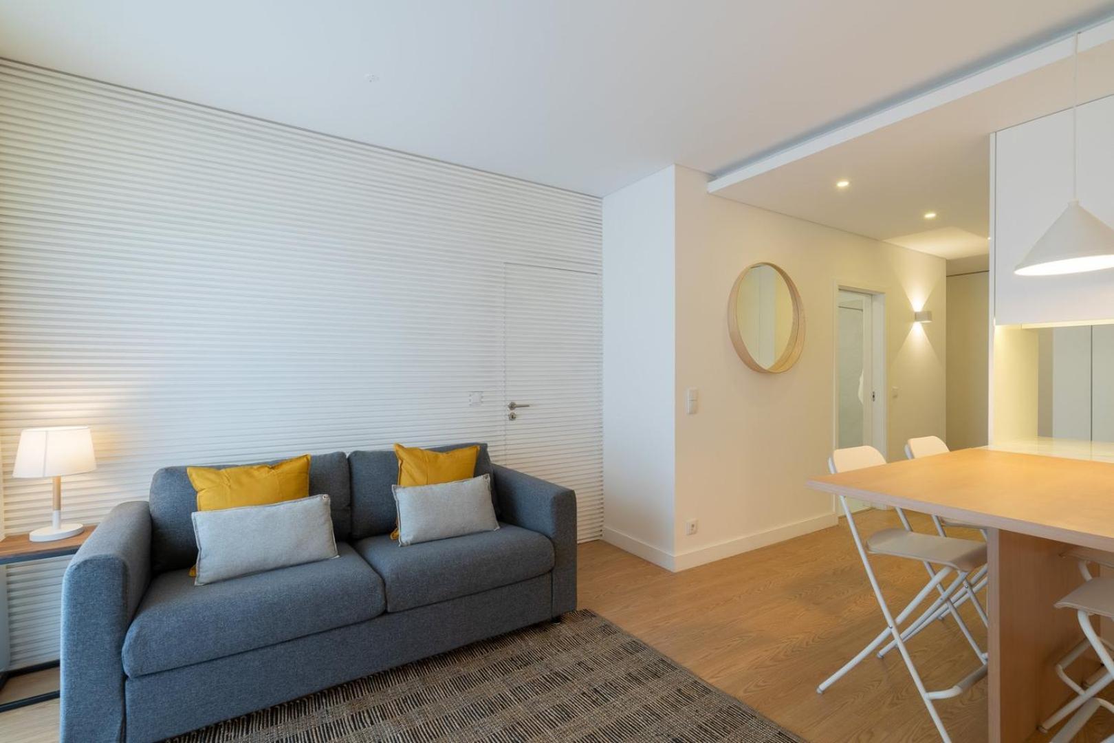 Guestready - Modern 2-Bedroom Apt In Cedofeita Porto Exterior photo